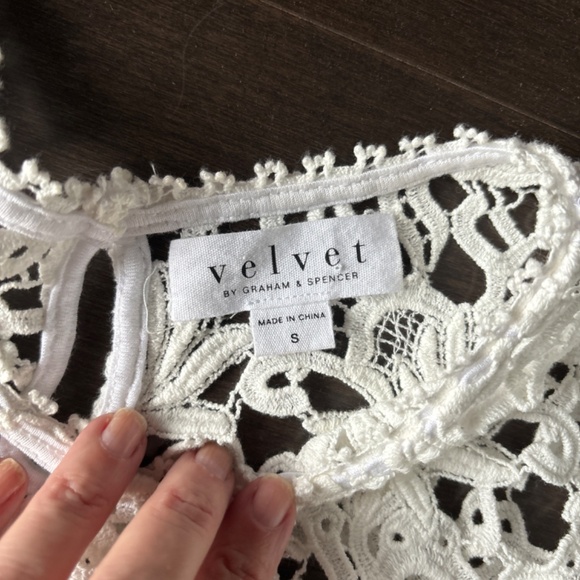 Velvet brand crochet top. Perfect summer top - Picture 3 of 4